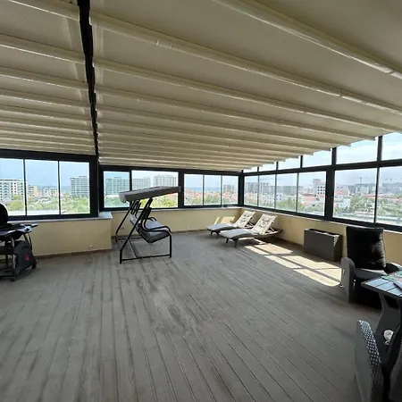 Penthouse Mamaia Apartment *