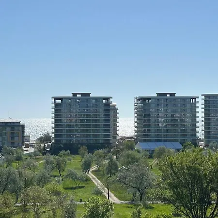 Penthouse Mamaia Apartment *